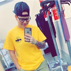 Meet your Posher, Julia